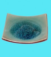 Assiette carrée céramique turquoise craquelé