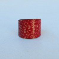 bague cuir rouge batik base métallique adaptable
