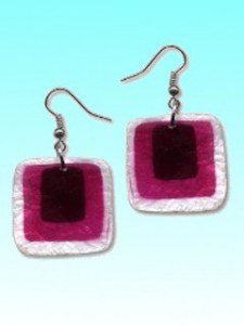  Boucles d'oreille capiz carré violet env 3cm 