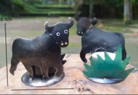 METAL BULL TEALIGHT HOLDER 8.5 cm