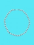Collier perles blanches et noires