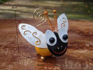 METAL BEE  STATUE 9 x 8 cm