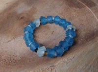 RECYCLED GLASS BEADS BRACELET LIGHT BLUE, WHITE.6 cm