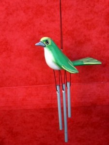 Carillon petit oiseau vert