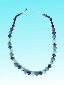 Collier bleu Hindi